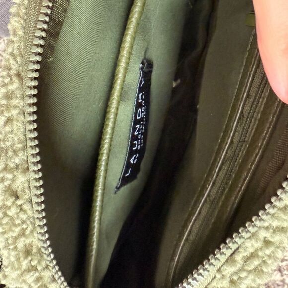 Laundry by Shelli Segal Green Sherpa Crossbody Bag - Picture 6 of 8